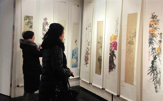 �㽭ʡ�ٰ��ʮ�˽�Ů���񻭼���Ʒչ