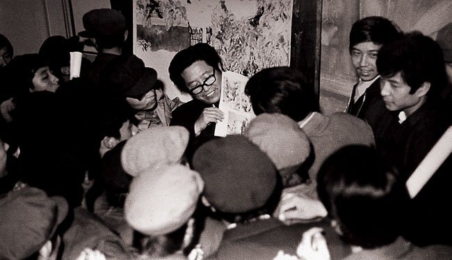 1984年于志学指导冰雪画派学员创作
