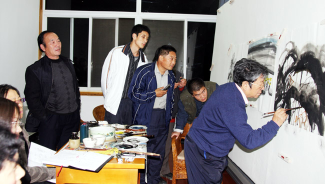 2008年于志学在黄山为二期学员进行教学示范