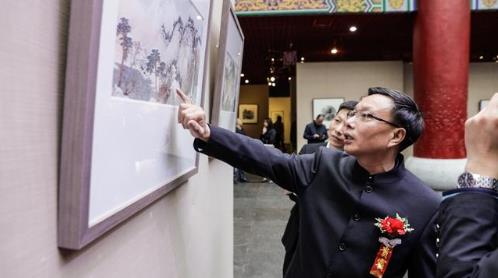 ���������������ʿ�黭��Ʒչ�ھ���Ļ