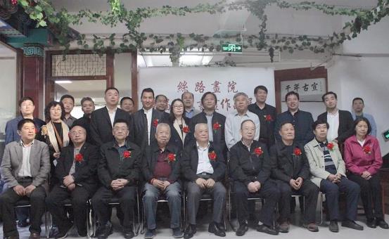 ˿·��Ժ�׽������黭��Ʒչ�ھ���Ļ