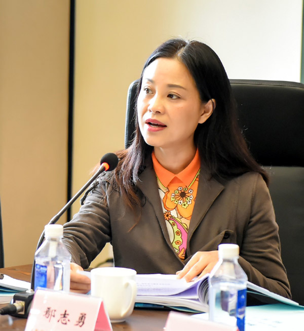 成都市招办副主任鄢志勇讲话