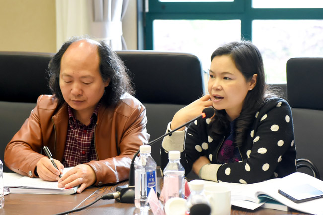 成都市文联秘书长、艺术部主任廖蓉讲话