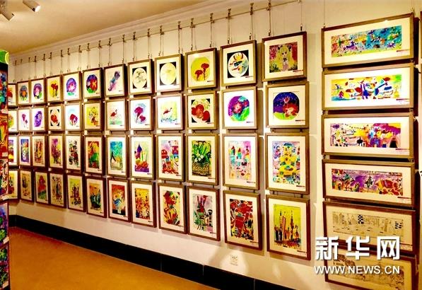 ������ɽ��ʡ�ٶ��黭����˫��չ��Ϋ��չ��