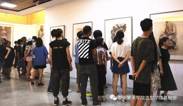 中央美院造型学院举办院藏精选素描作品展