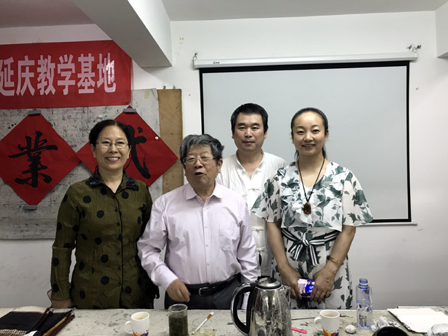 于志学与冰雪画派11期学员合影
