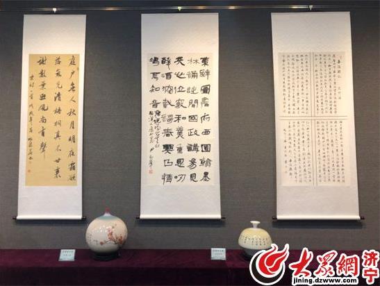 ����̫���黭��������չ�ڼ����п�Ļ