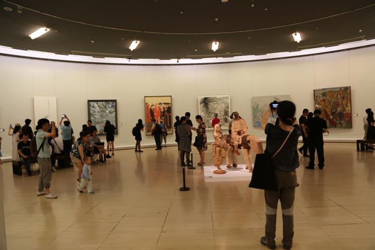 ��������ȫ������������Ʒչ�����ھ���Ļ