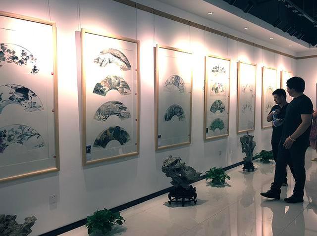 ���ط纲�ϡ� �����黭��Ʒ����չ