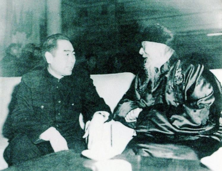 中美协举办“不忘初心,重温入党志愿书”主题党日活动