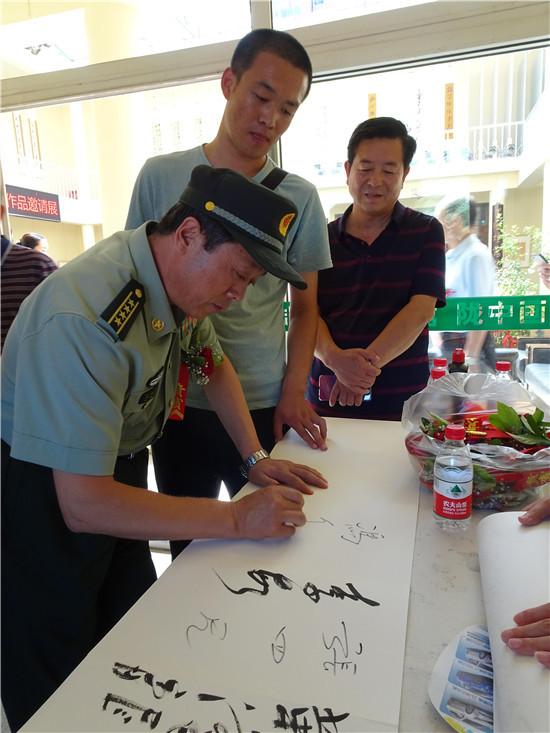 军旅书法家丁学洲教授作品展在甘肃开幕