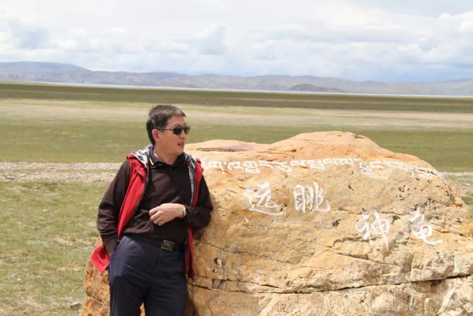 ���ʵ�ѡ����Ӿ�ҵ�����ݹݲ��ۺ�ƽ�黭��Ʒ����