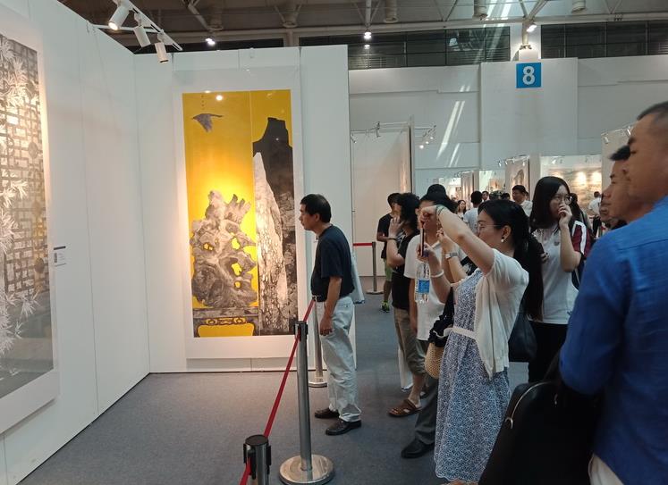 ��˿�顤�й��Ρ����й����ݡ�����˿��֮·��ȫ���й���չ������Ļ