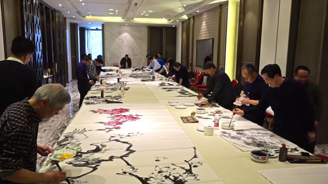 ���й��黭30��Ѳչ�������� �����ֳ��Ӻ���ī