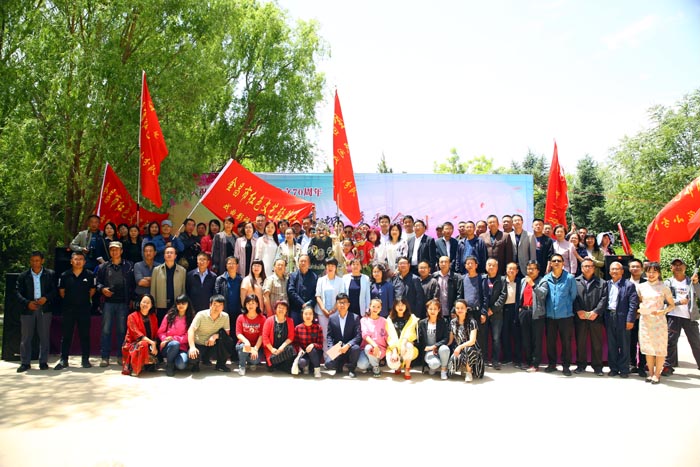 �������������ɫ�������������ЭС�ֶ�˫����ٰ조�������ҩɢ�Ľڡ�