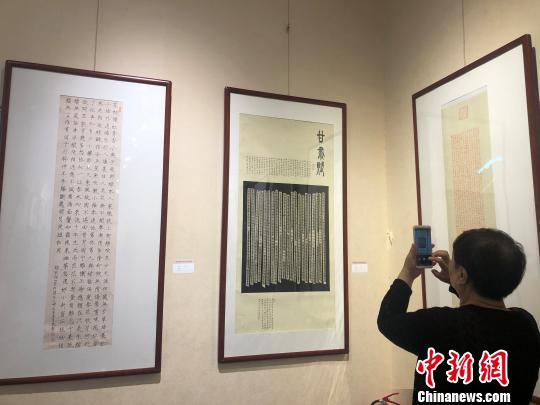 100806100.jpg 100806100.jpg