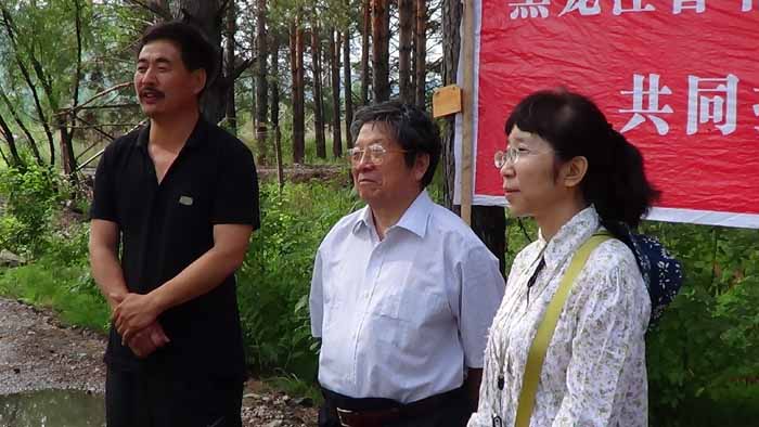 漠河拉吉米部落奠基 张军摄DSC00091 (1).JPG 漠河拉吉米部落奠基 张军摄DSC00091 (1).JPG