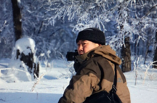 2019年冰雪画摄影集用-冰雪画派在阿尔山大峡谷写生IMG_9657 (4).jpg 2019年冰雪画摄影集用-冰雪画派在阿尔山大峡谷写生IMG_9657 (4).jpg