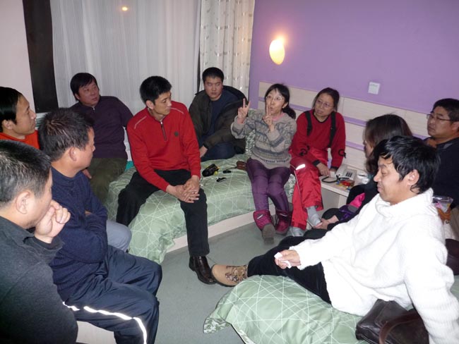 2-从北京抵达长春后午夜12点连夜开会布置任务P1010343.JPG 2-从北京抵达长春后午夜12点连夜开会布置任务P1010343.JPG