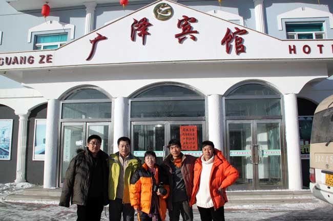 2-在二道白河.JPG 2-在二道白河.JPG