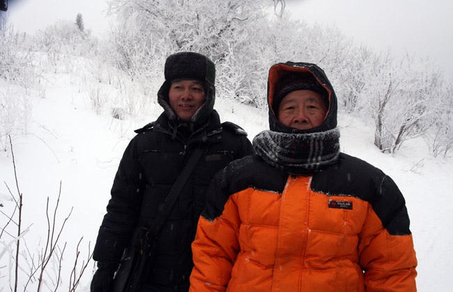 1-2009年与导师于志学在亚布力2581 - 副本.JPG 1-2009年与导师于志学在亚布力2581 - 副本.JPG