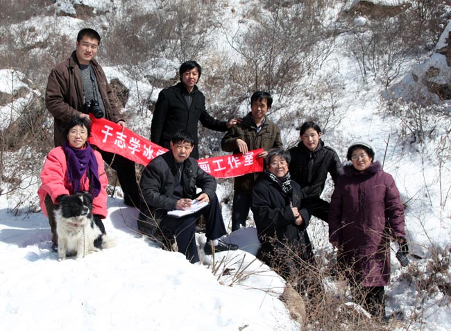 1-2010年3月于志学率研究生在北京燕山写生679.jpg 1-2010年3月于志学率研究生在北京燕山写生679.jpg