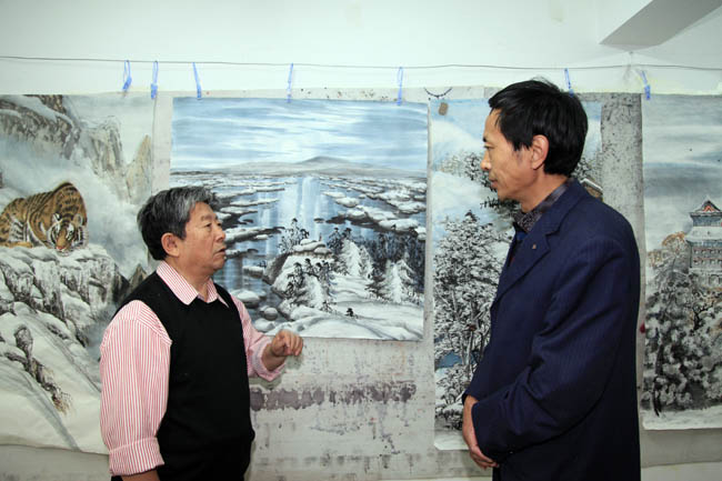 6-导师于志学为高俊峰点评作品IMG_0085.JPG 6-导师于志学为高俊峰点评作品IMG_0085.JPG
