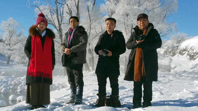 2017年12月冰雪画派在阿尔山写生采风5 (2).jpg 2017年12月冰雪画派在阿尔山写生采风5 (2).jpg