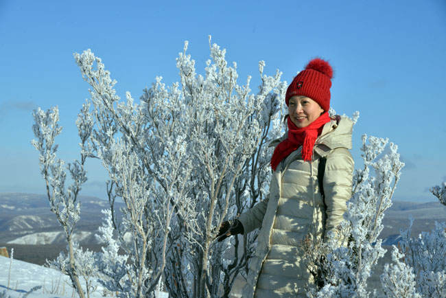 2019年12月冰雪画派女将在阿尔山滑雪  (4).JPG