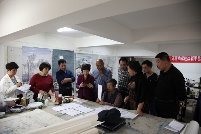 2016年导师于志学为学员讲课(左1 为作者)IMG_5526.JPG 2016年导师于志学为学员讲课(左1 为作者)IMG_5526.JPG
