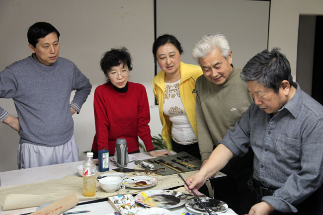 2011年导师于志学在中国人民大学示范教学(左3为作者)IMG_4801.jpg 2011年导师于志学在中国人民大学示范教学(左3为作者)IMG_4801.jpg