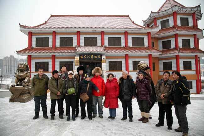 冰雪画派参观绥芬河博物馆 IMG_0528.JPG 冰雪画派参观绥芬河博物馆 IMG_0528.JPG