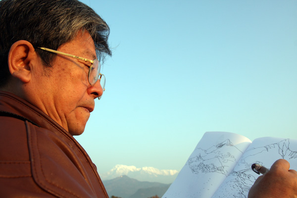 2009年于志学在尼泊尔写生-卢平摄DSC1263.JPG 2009年于志学在尼泊尔写生-卢平摄DSC1263.JPG