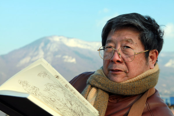 2011年在于志学在法国安纳西阿尔卑斯山写生 卢平摄 IMG_4753.JPG 2011年在于志学在法国安纳西阿尔卑斯山写生 卢平摄 IMG_4753.JPG