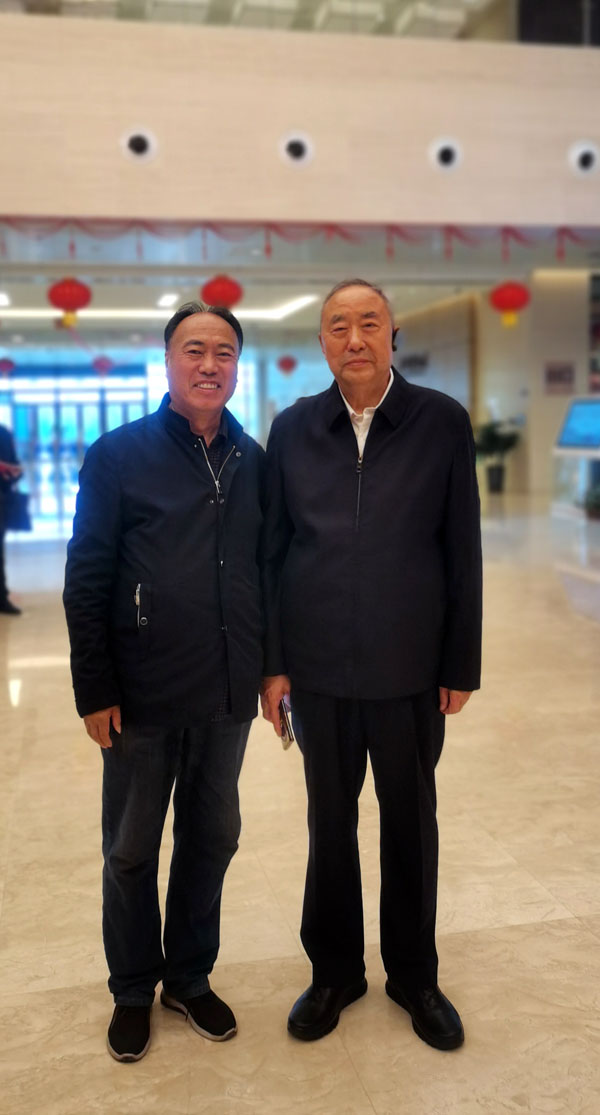 与原文化部副部长周和平合影.jpg 与原文化部副部长周和平合影.jpg